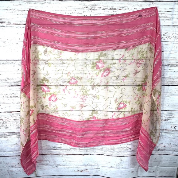 Collection eighteen sale scarf